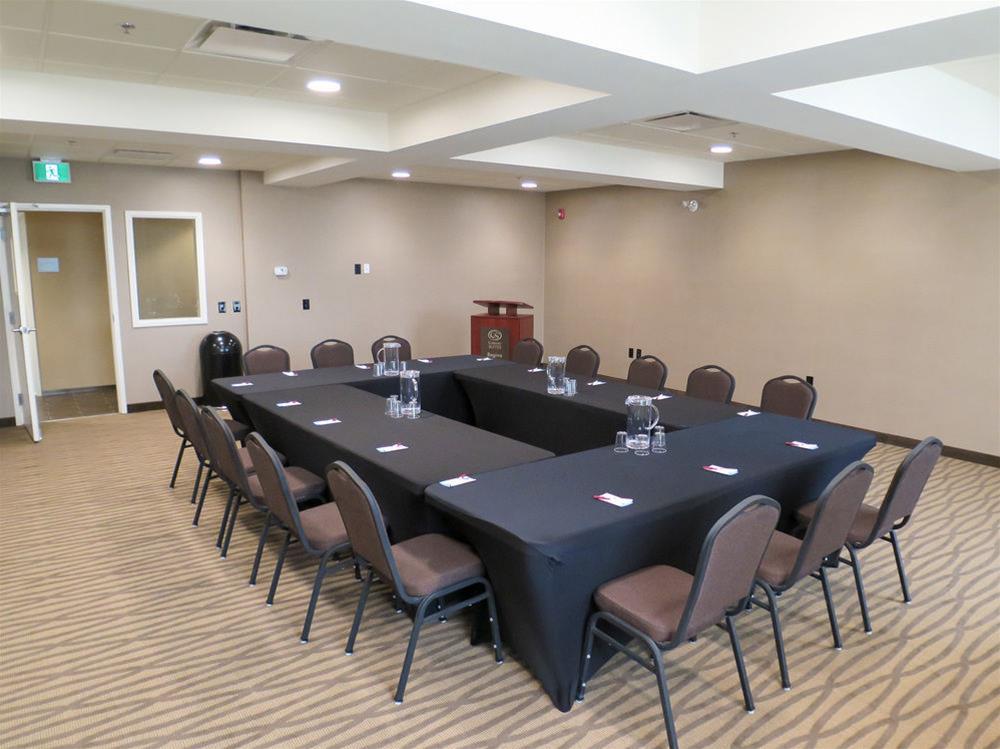 Comfort Suites Риджайна Экстерьер фото