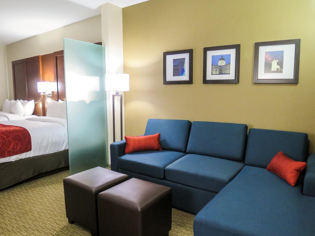 Comfort Suites Риджайна Экстерьер фото